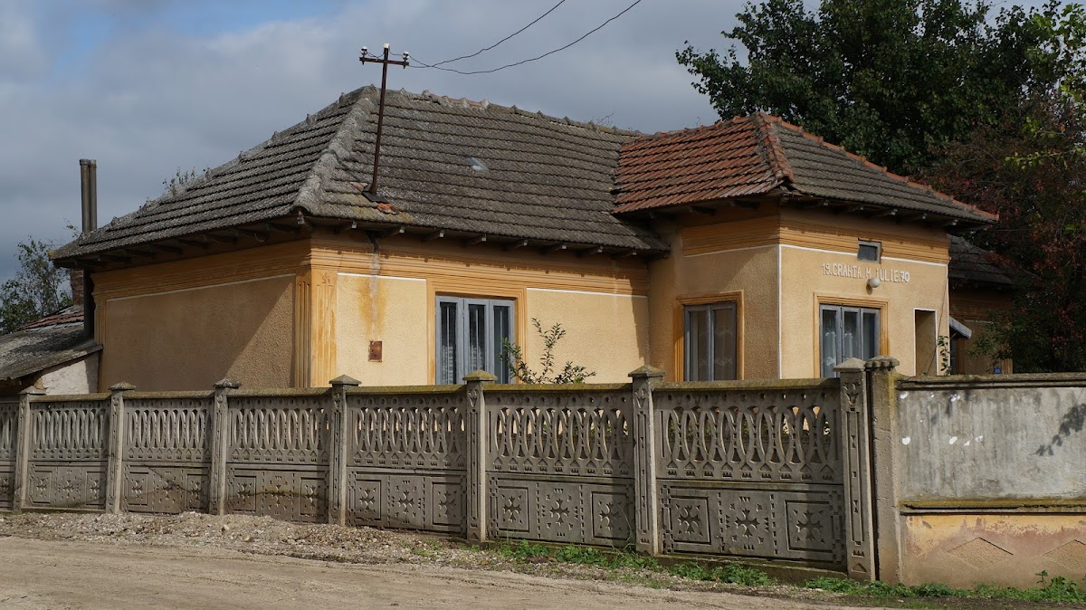 Moldoveni - foto 4
