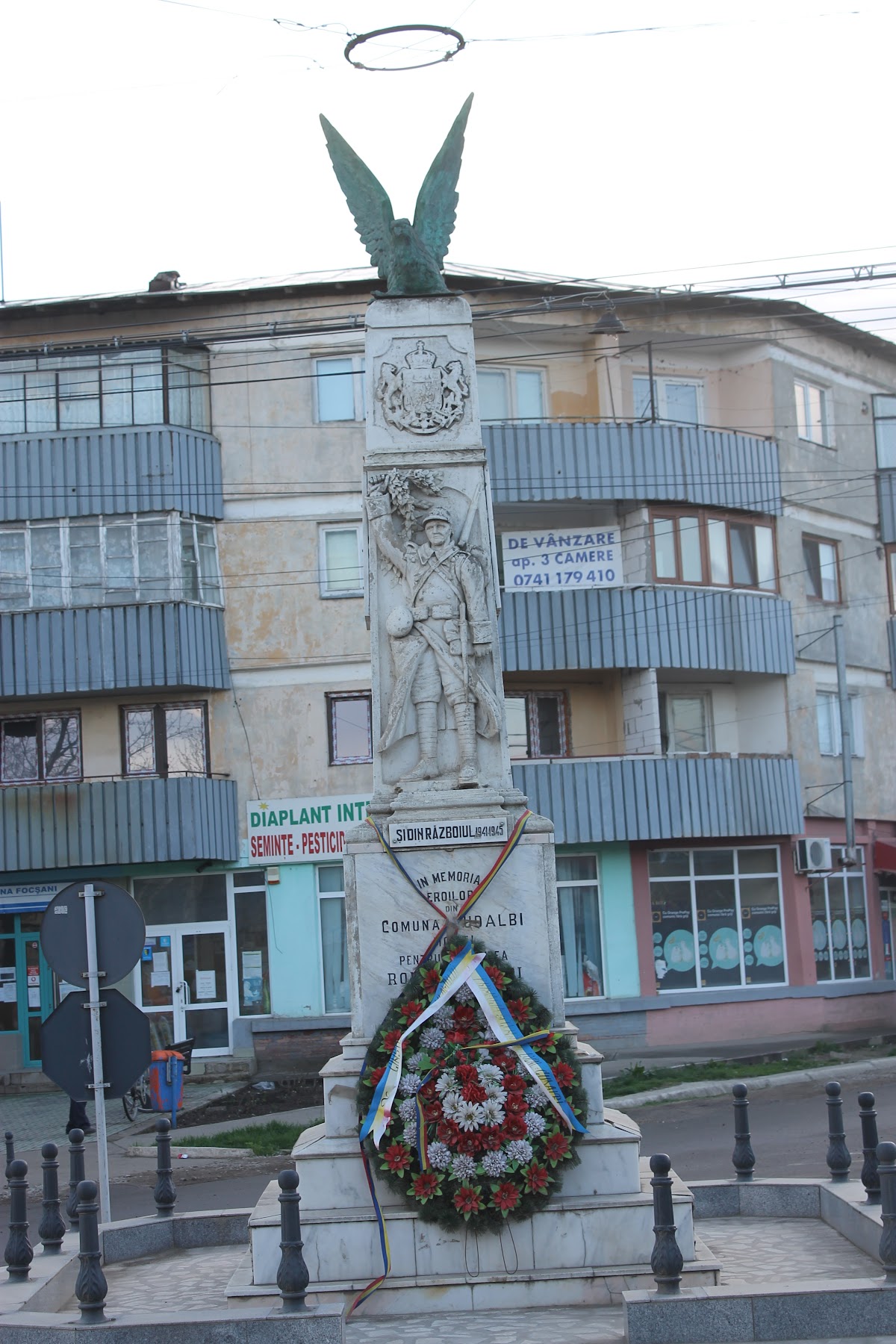 Monument Centru Cudalbi - foto 2