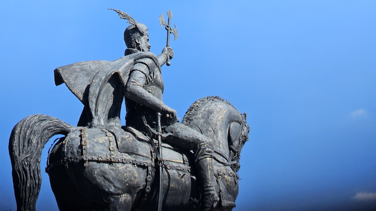 Monument Statuie Mihai Viteazul