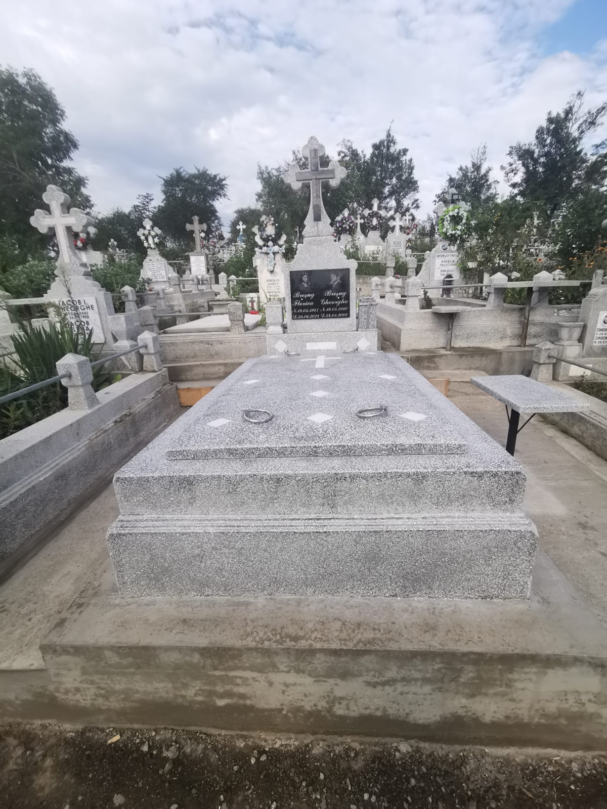 CODIN殡葬纪念碑博托沙尼 - foto 2