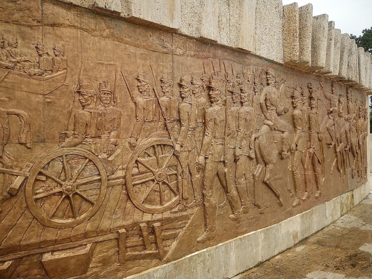 Monumentul Centenarului Independenței - foto 2