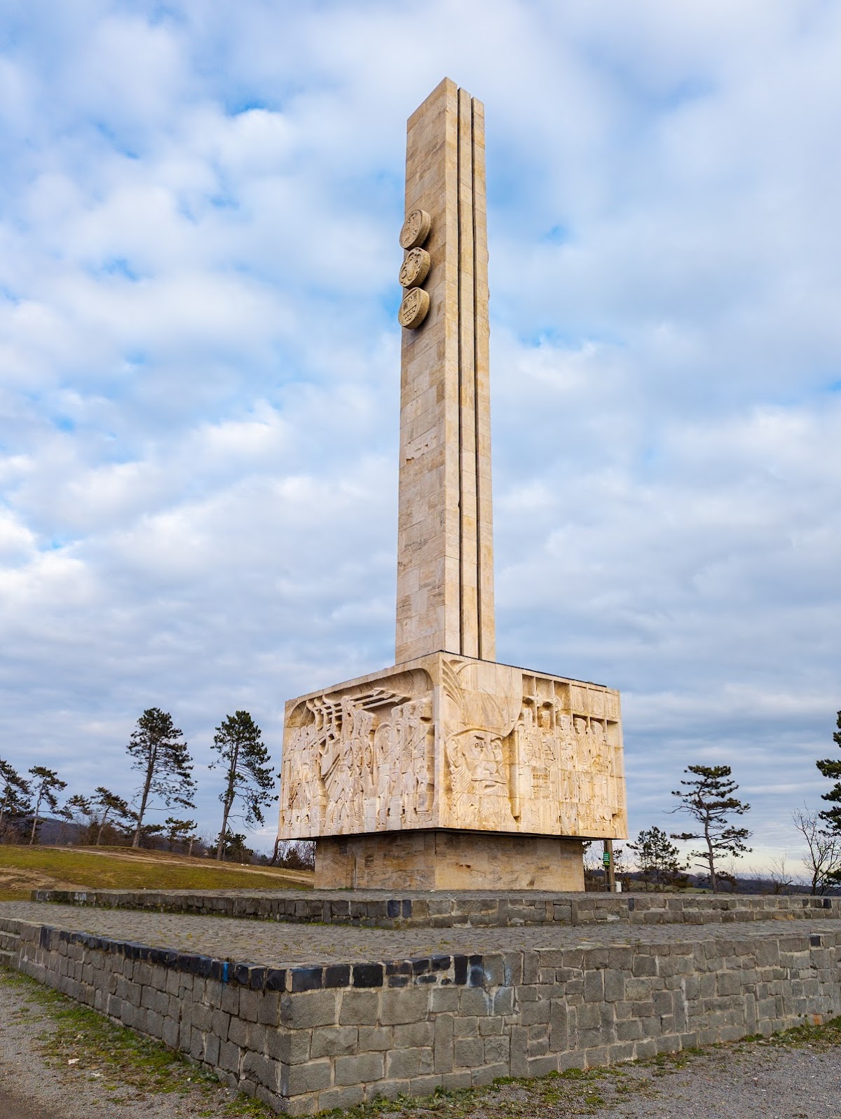 Monumentul de la Guruslău
