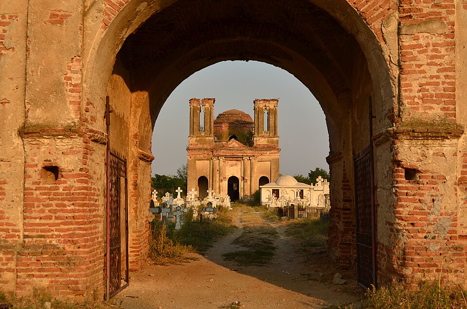 Monumentul din Gostinari, Gostinari