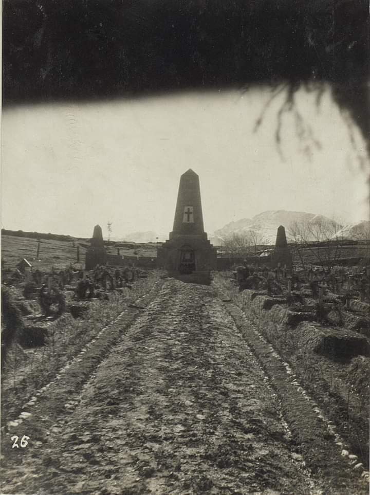 Monumentul Eroilor Borșa - foto 5