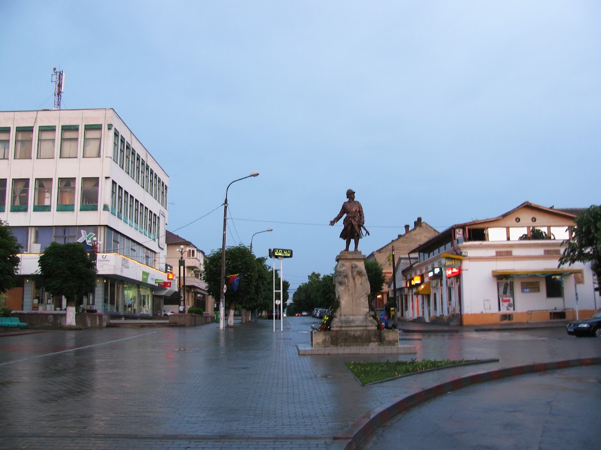 Monumentul Eroilor Călăfeteni - foto 2