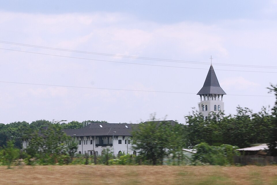 Monumentul eroilor Ciofliceni