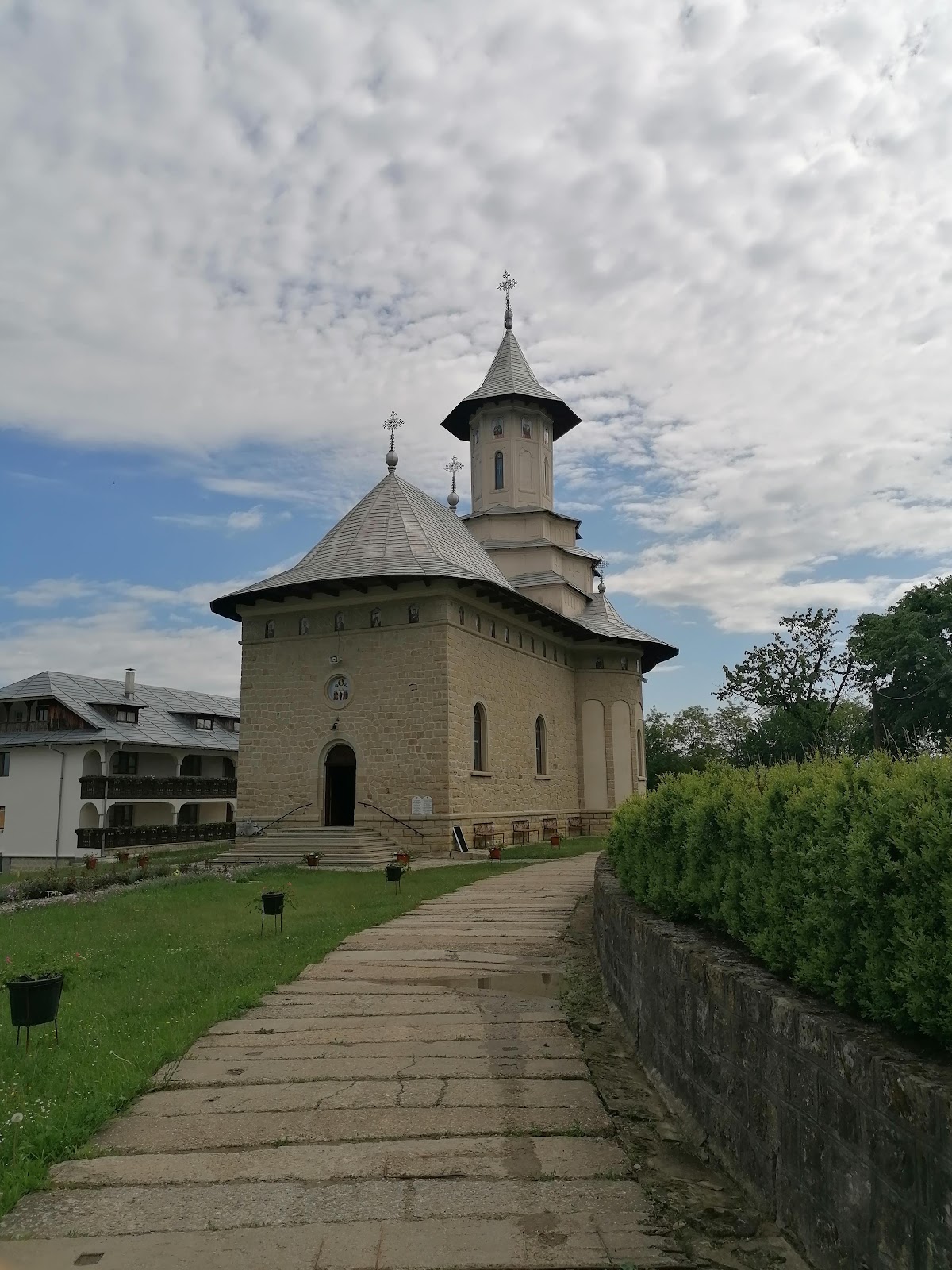 Monumentul Eroilor de pe Dealul Măgura - foto 2