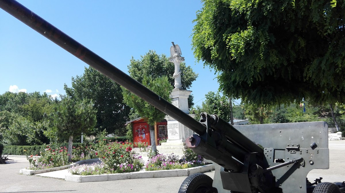 Monumentul Eroilor din Cernavodă - foto 2