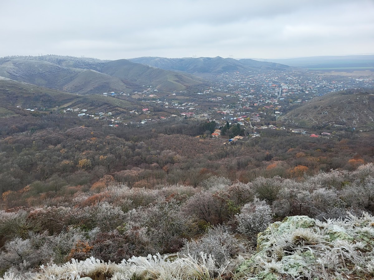 Monumentul Eroilor din Niculițel de pe Dealul Cerbului - foto 3