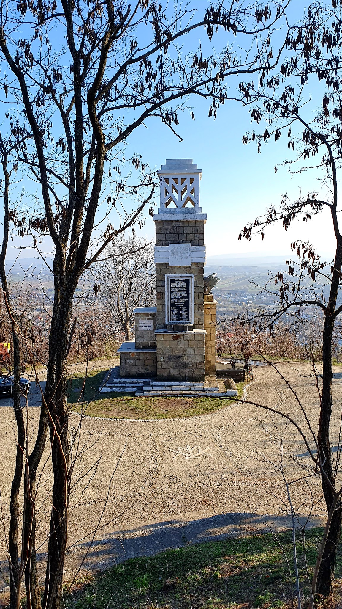 Monumento a los Héroes (Monumento de los Cazadores de Montaña) - foto 5