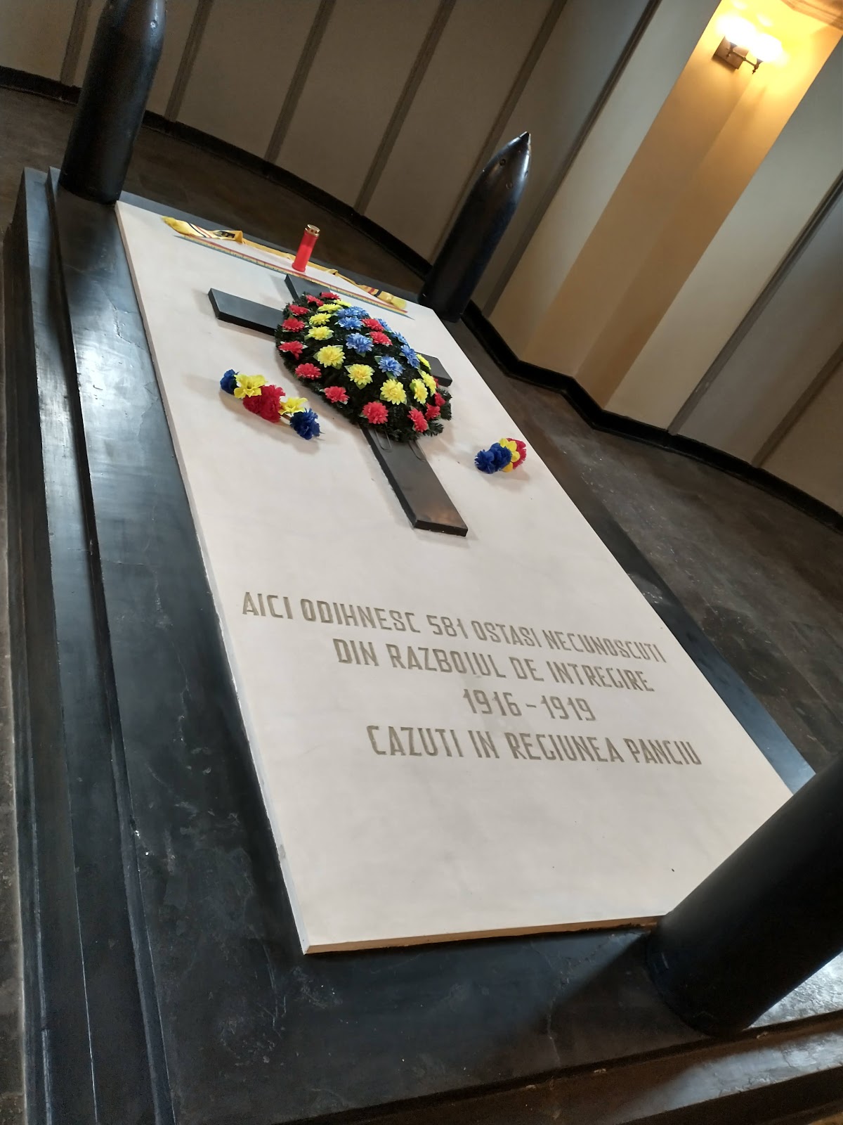 Monumento histórico “Mausoleo de los Héroes (1916 - 1919)” Focșani - foto 2