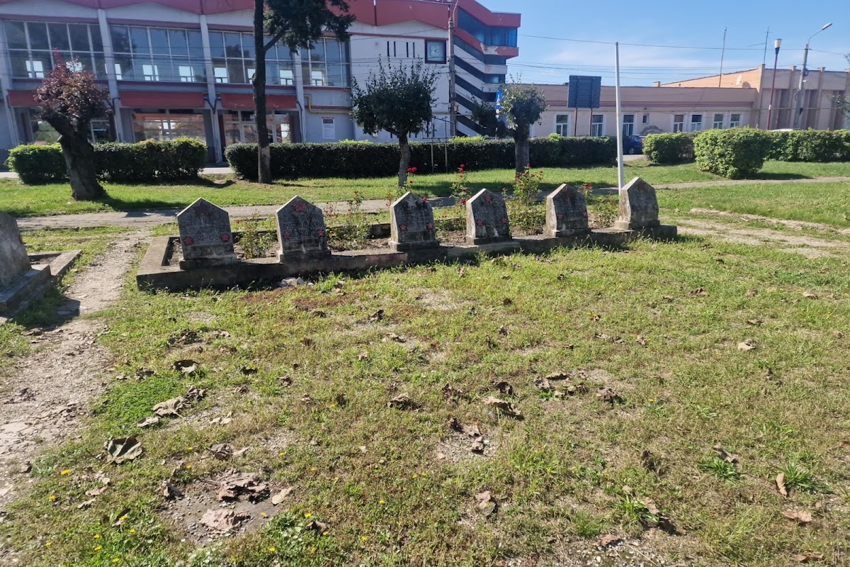 Monumentul Sovietic - foto 3