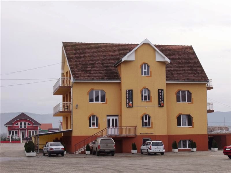 Motel Manhattan - foto 1