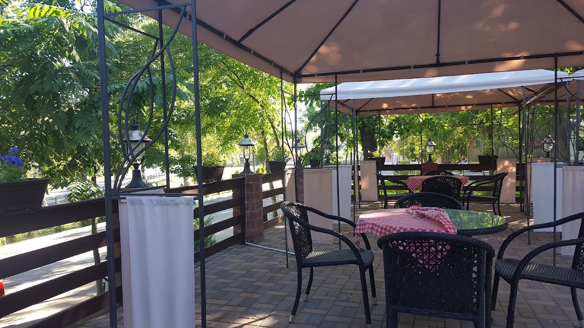 Motel Restaurant "Stejarul"