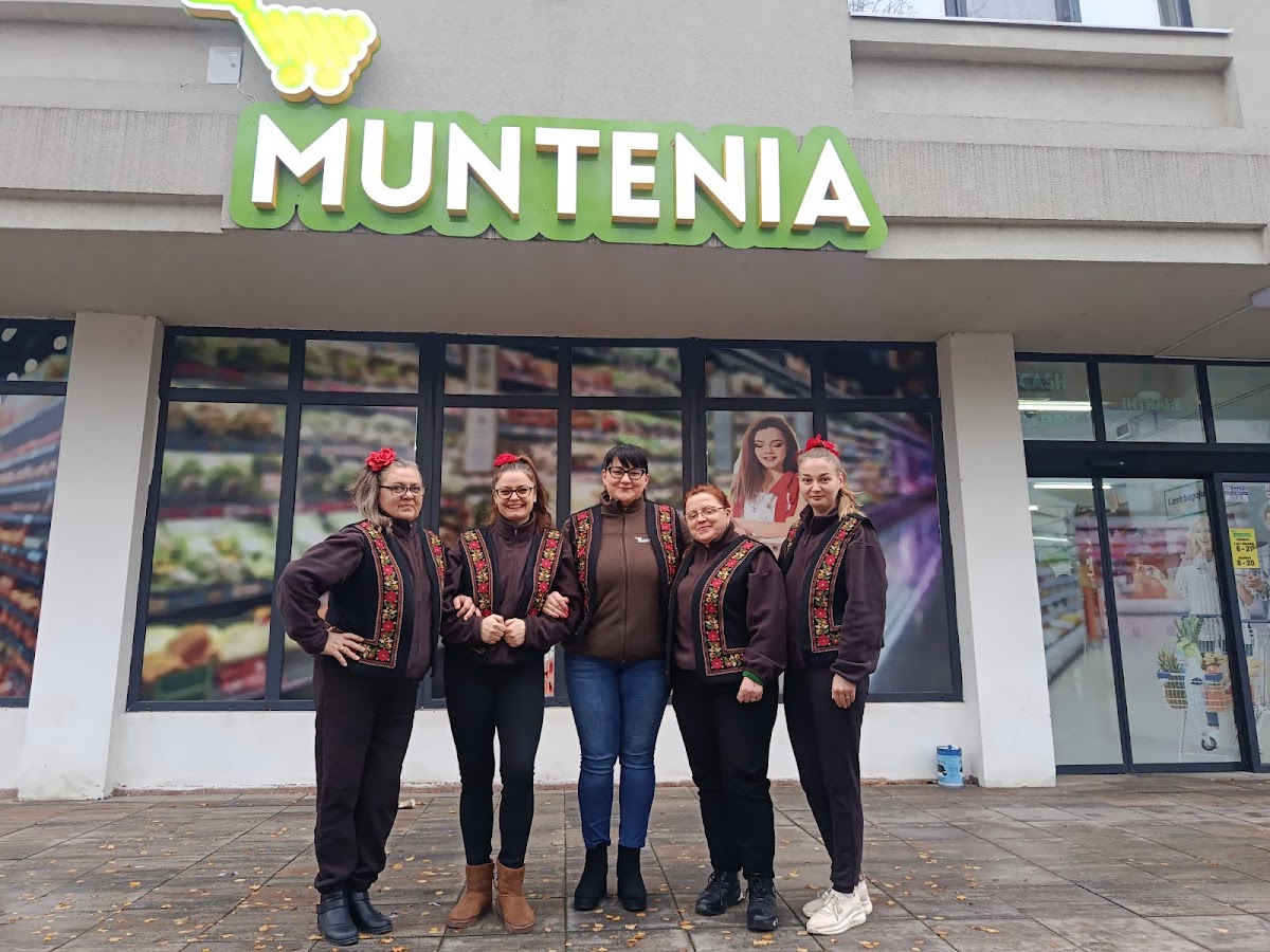 MUNTENIA
