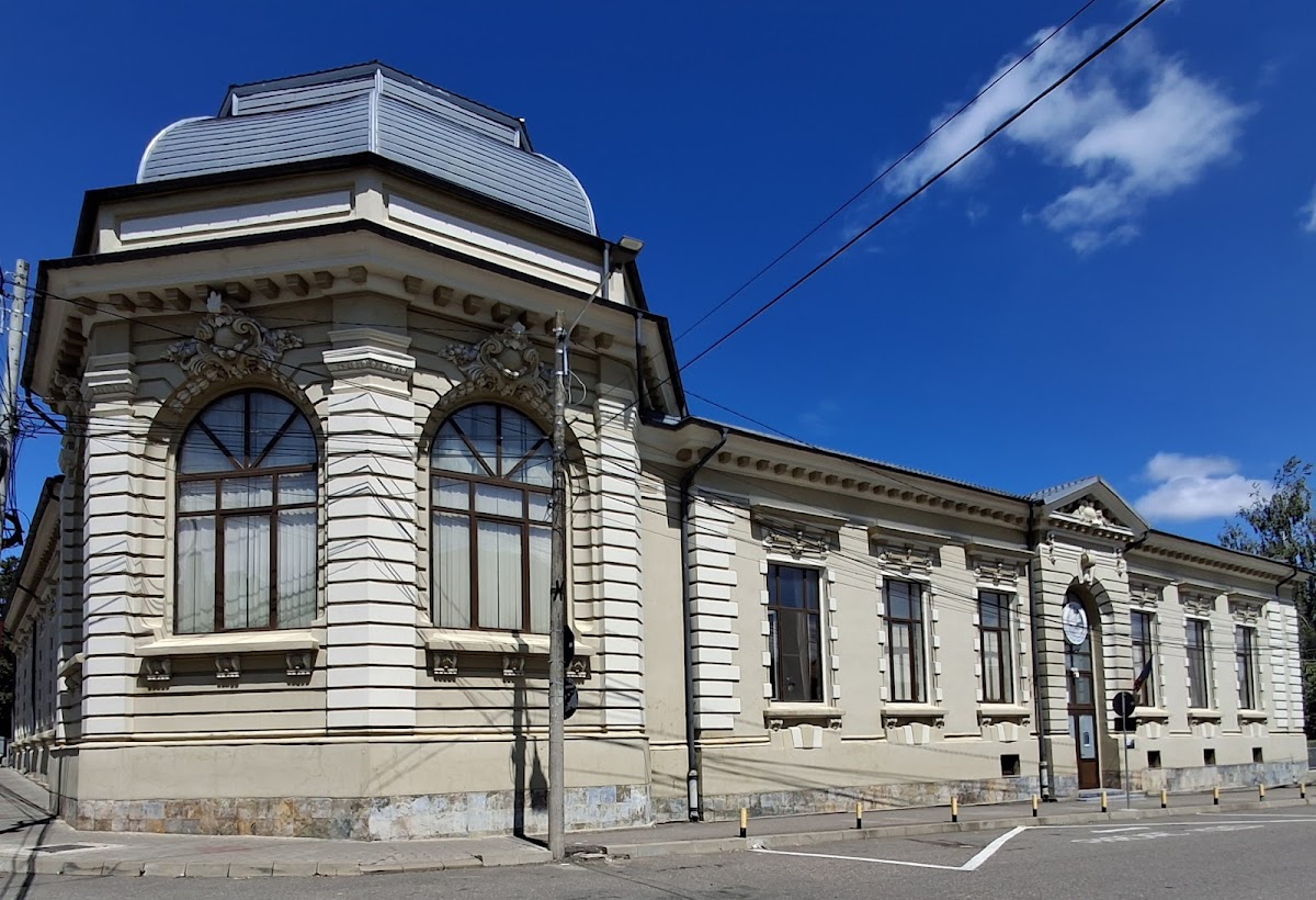 Muzeul Apelor Mihai Bacescu - foto 2