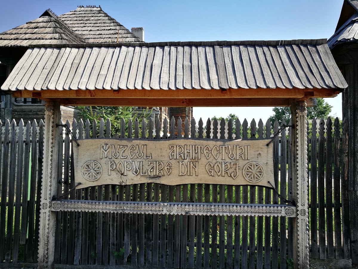 Muzeul Arhitecturii Populare al Gorjului - foto 2