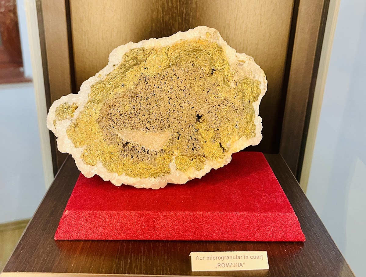 Musée de l'Or de Brad - foto 1