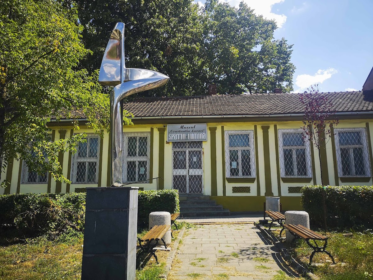 Musée Constantin Lucaci "Espace et Lumière"