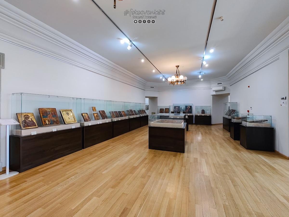 图尔恰艺术博物馆 - foto 3