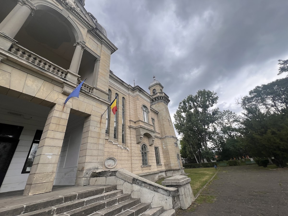 "Etnográfia és Művészet" Múzeum Dimitrie Ghika-Comănești Palota - foto 5