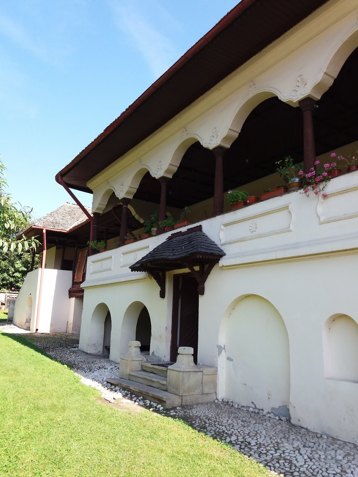 Ethnography and Folk Art Museum "Lilly, Margareta and Gică Ștefănescu" - foto 3