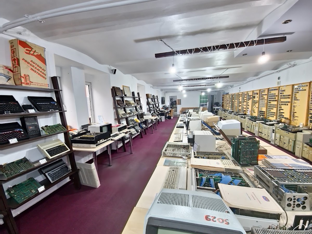 Muzeul de Istoria Calculatoarelor ARAD (vizitare pe baza de programare) - foto 3