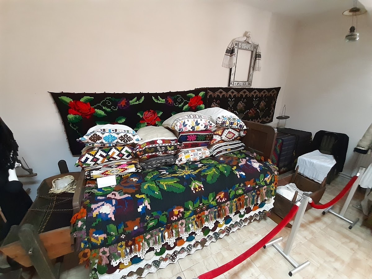 Muzeul de Istorie Augustin Bunea - foto 5