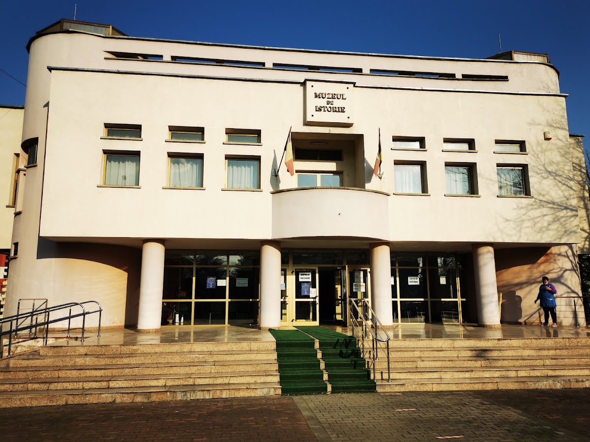 Muzeul de istorie Onești - foto 2