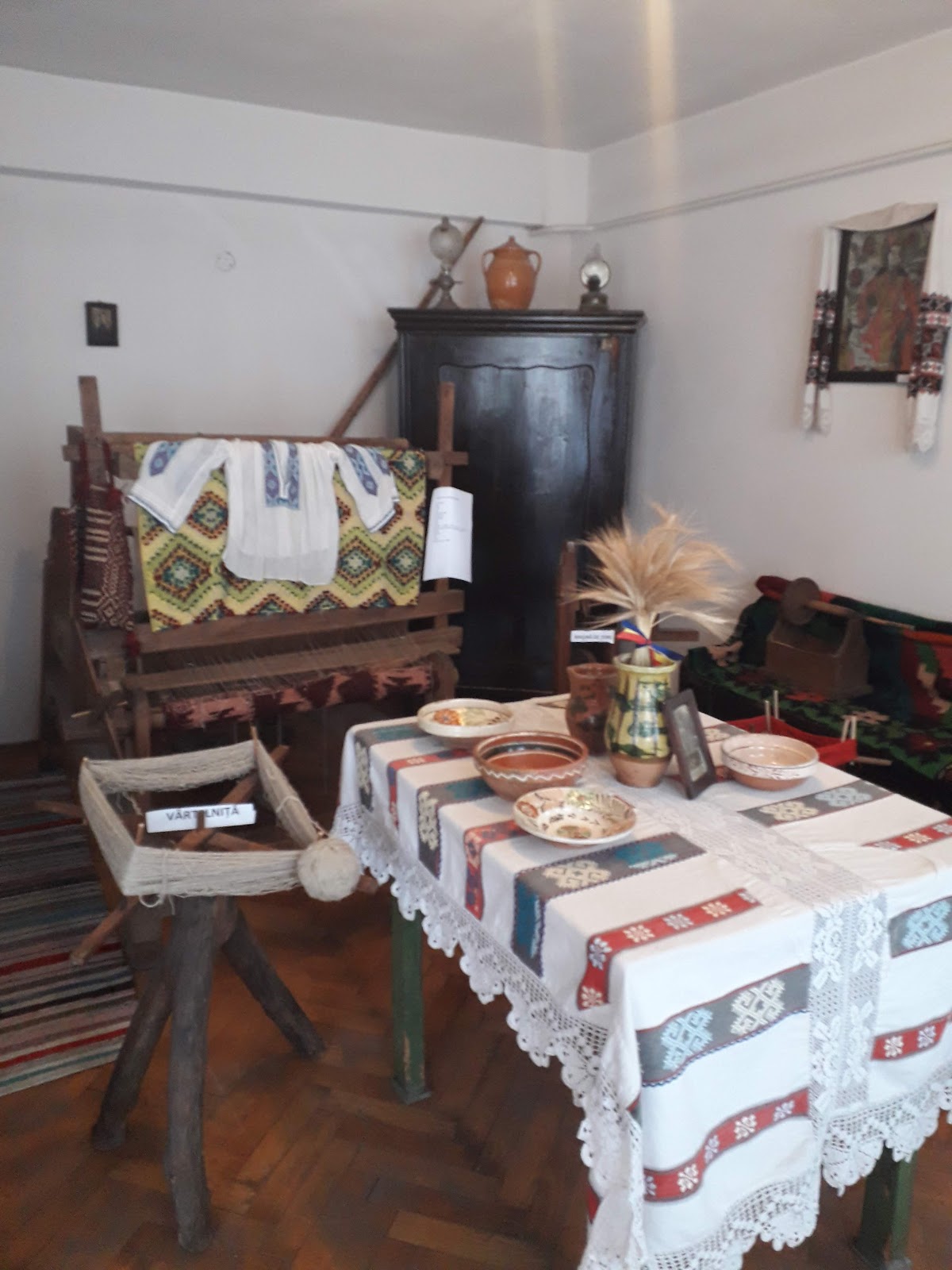 Muzeul etnografic Brad - foto 1