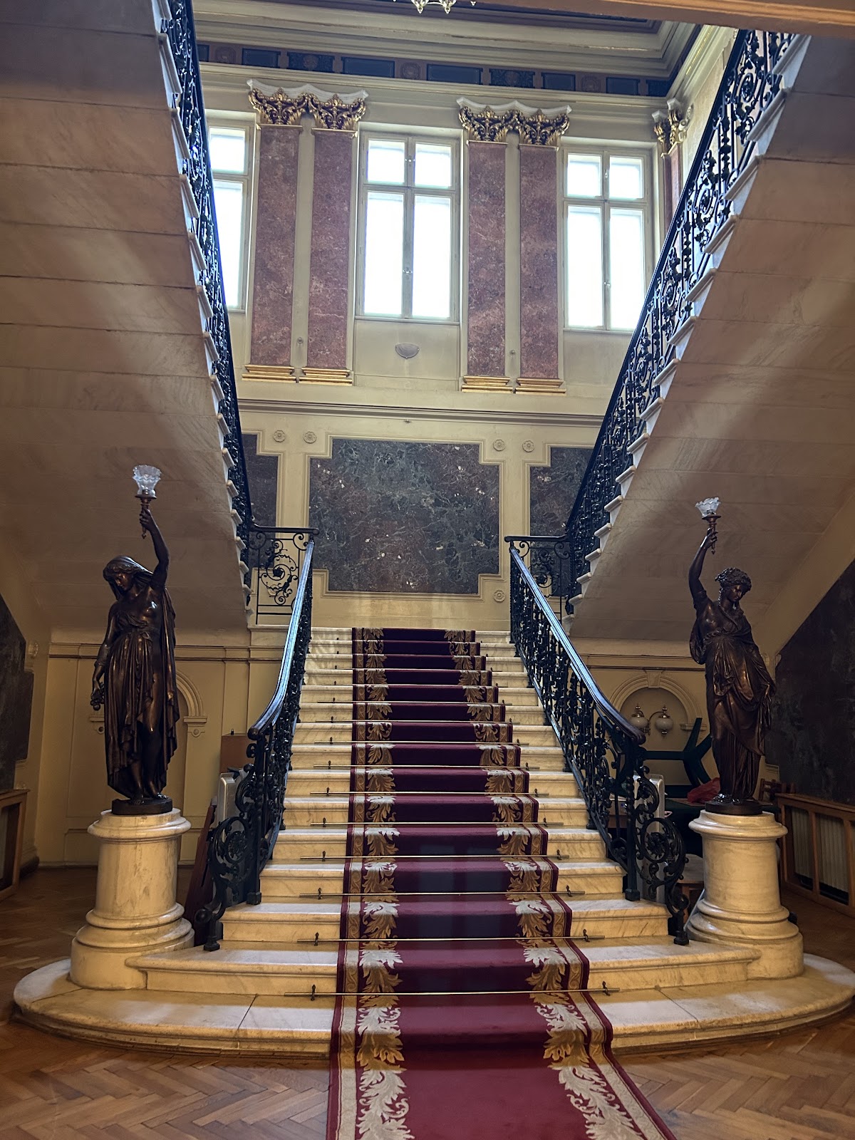 Ion Ionescu-Quintus County Art Museum - foto 4