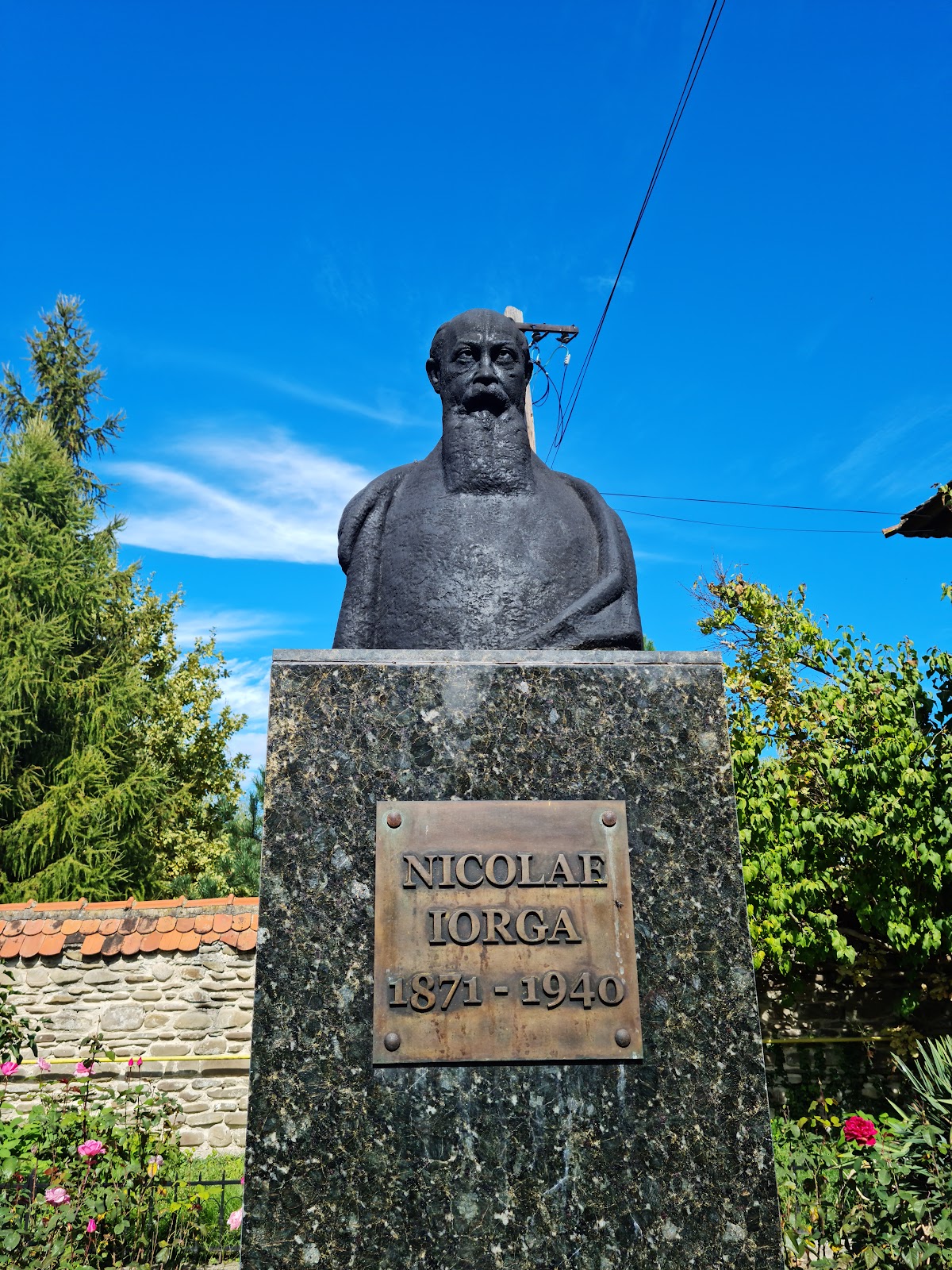 尼古拉·约尔加纪念博物馆 - foto 4