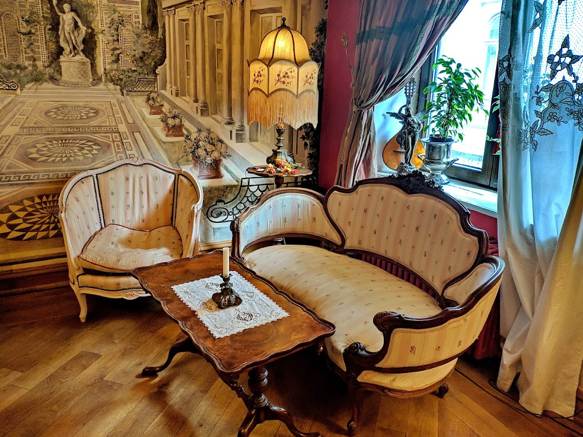 Muzeul Micul Paris - foto 5