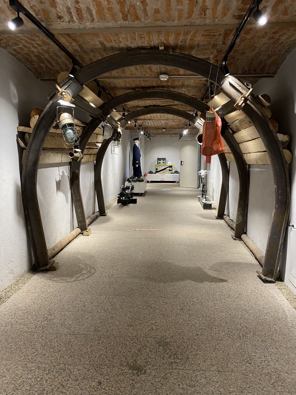 Muzeul Mineritului - foto 2