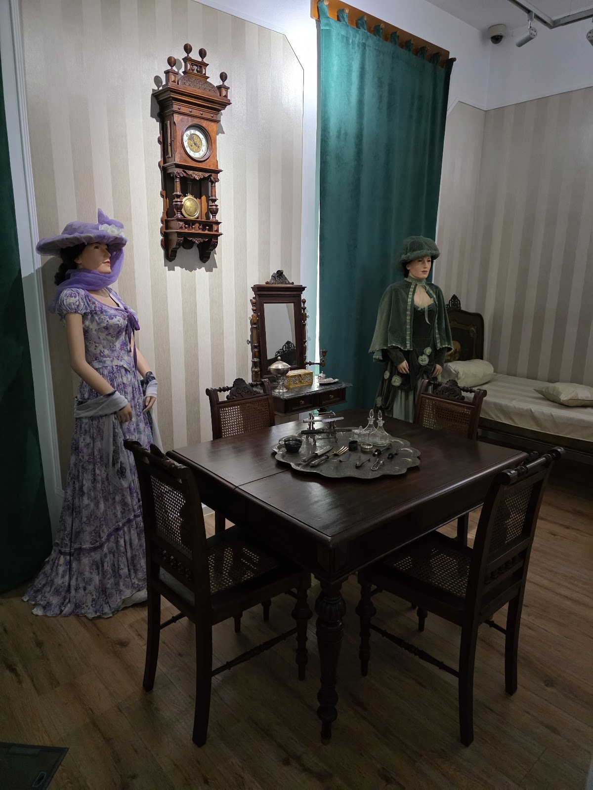 Muzeul Național al Bucovinei - foto 3