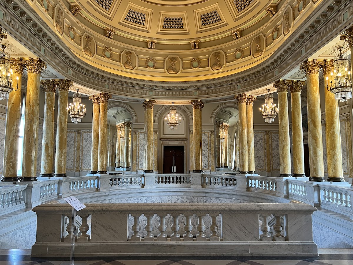 Muzeul Național de Artă - foto 4