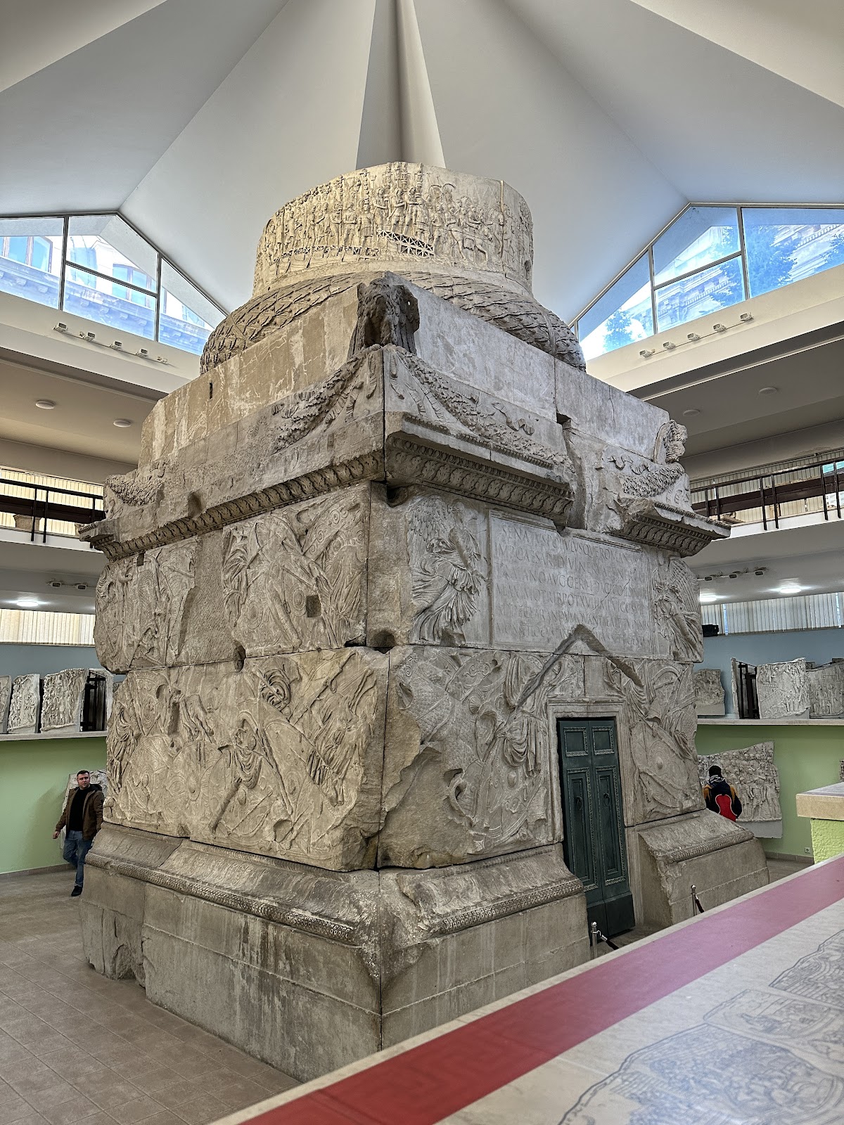 Muzeul Național de Istorie a României - foto 4