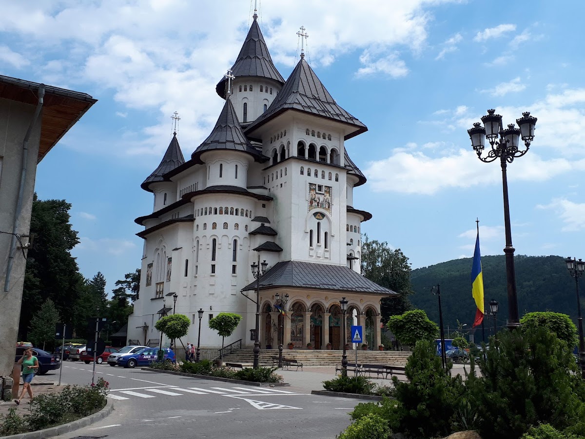 Muzeul Obiceiurilor Populare din Bucovina - foto 2