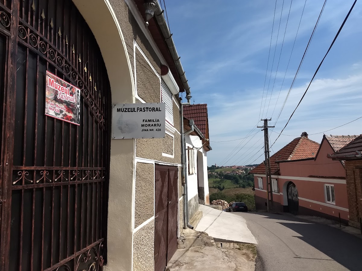 Muzeul Pastoral Jina - foto 5