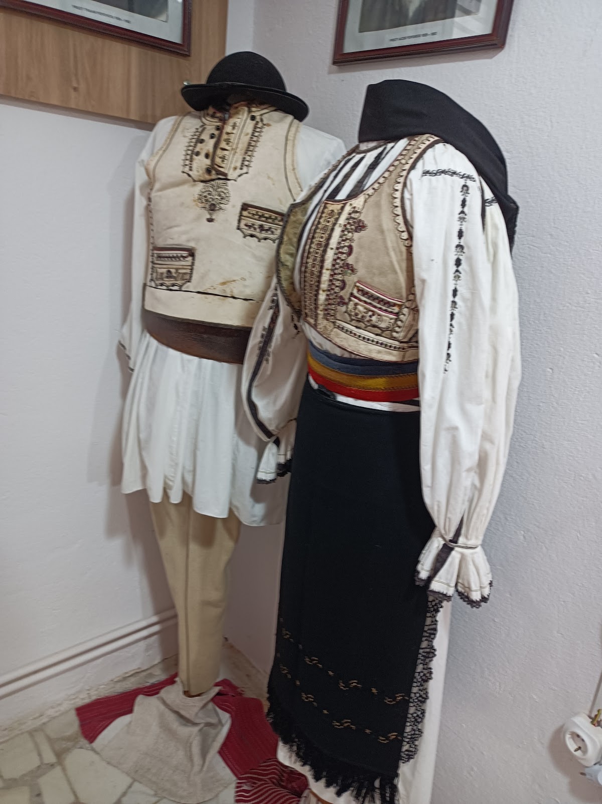 Muzeul Preot Zosim Oancea - foto 5