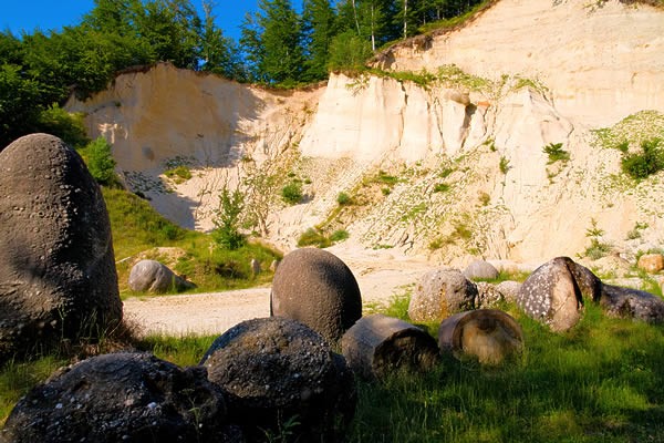 Muzeul Trovanților - foto 2