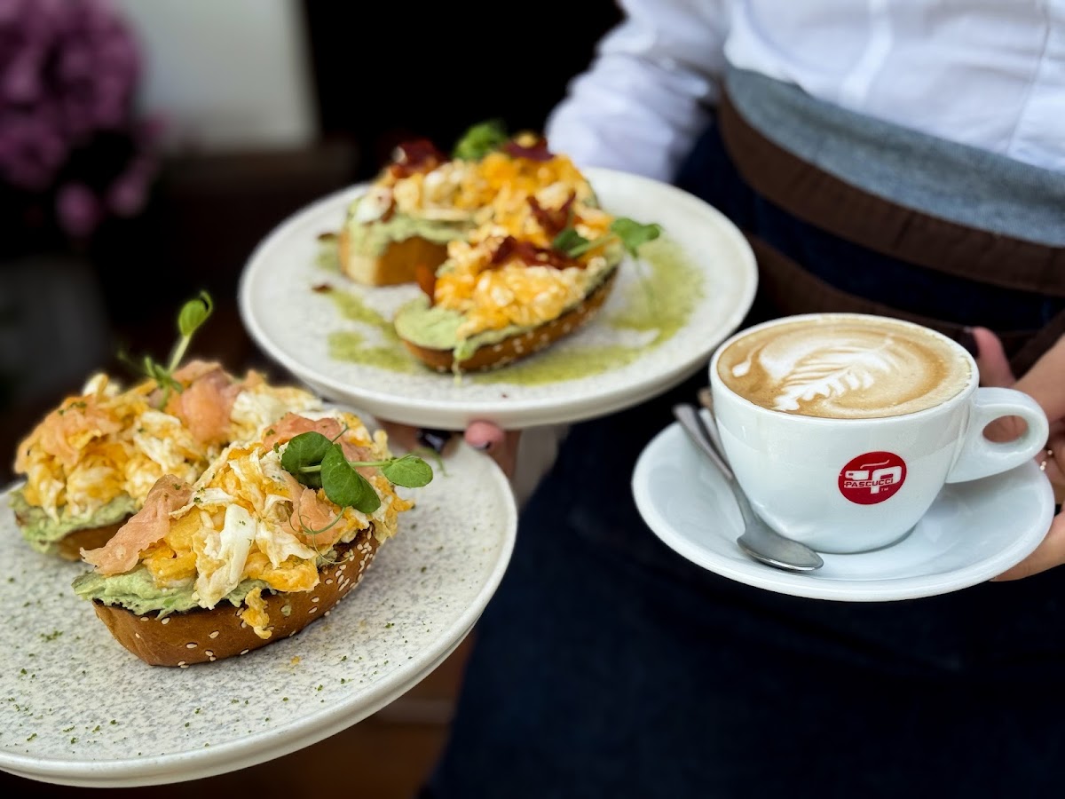 NEST Hotel & Restaurant - foto 2