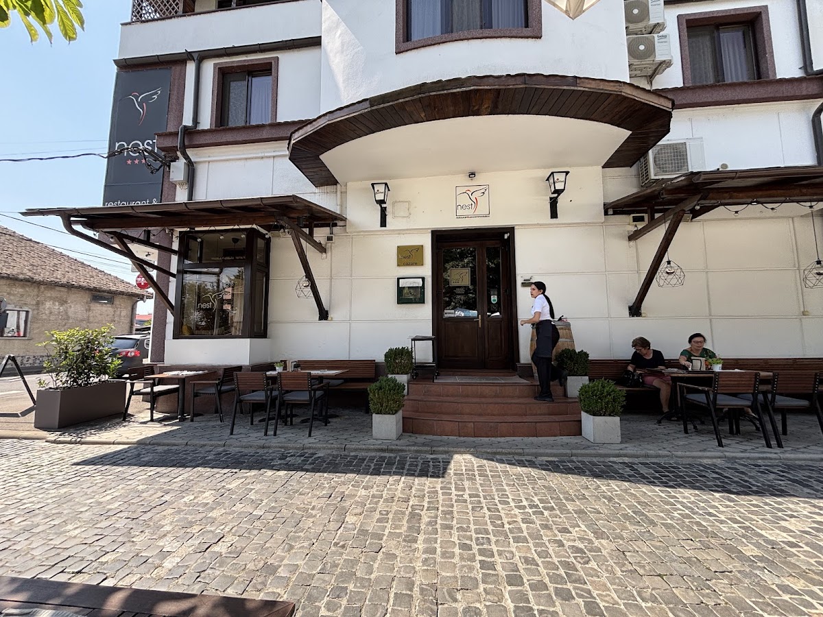 NEST Hotel & Restaurant - foto 3