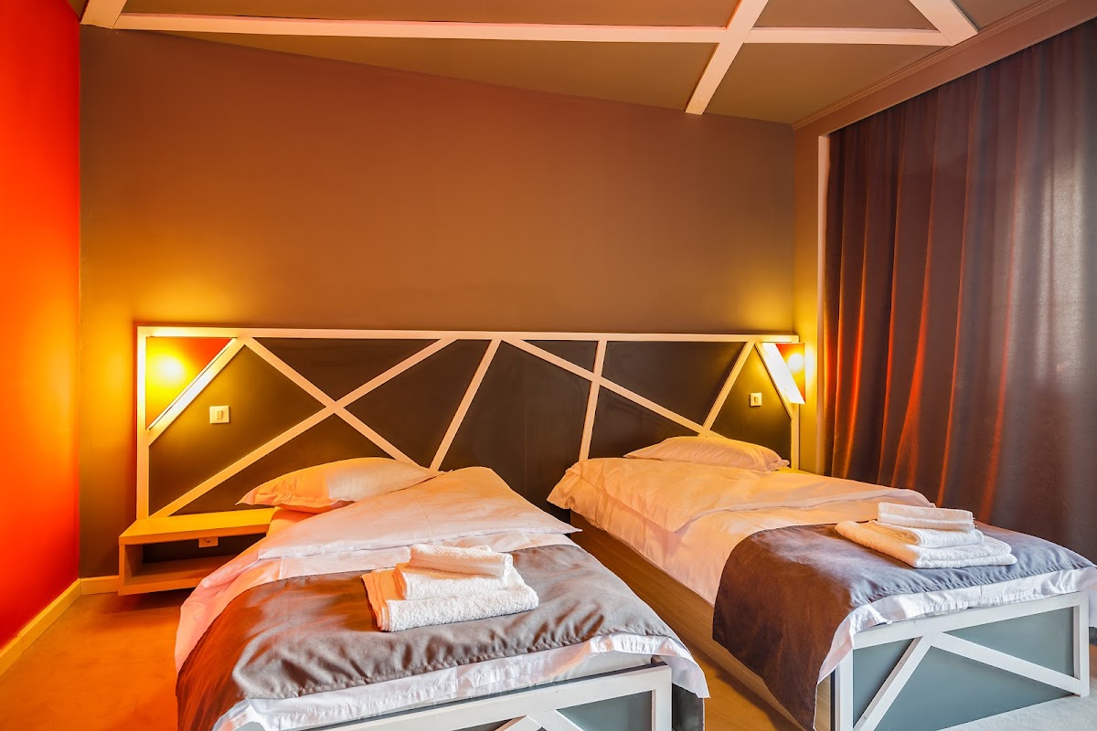 NET HOTEL