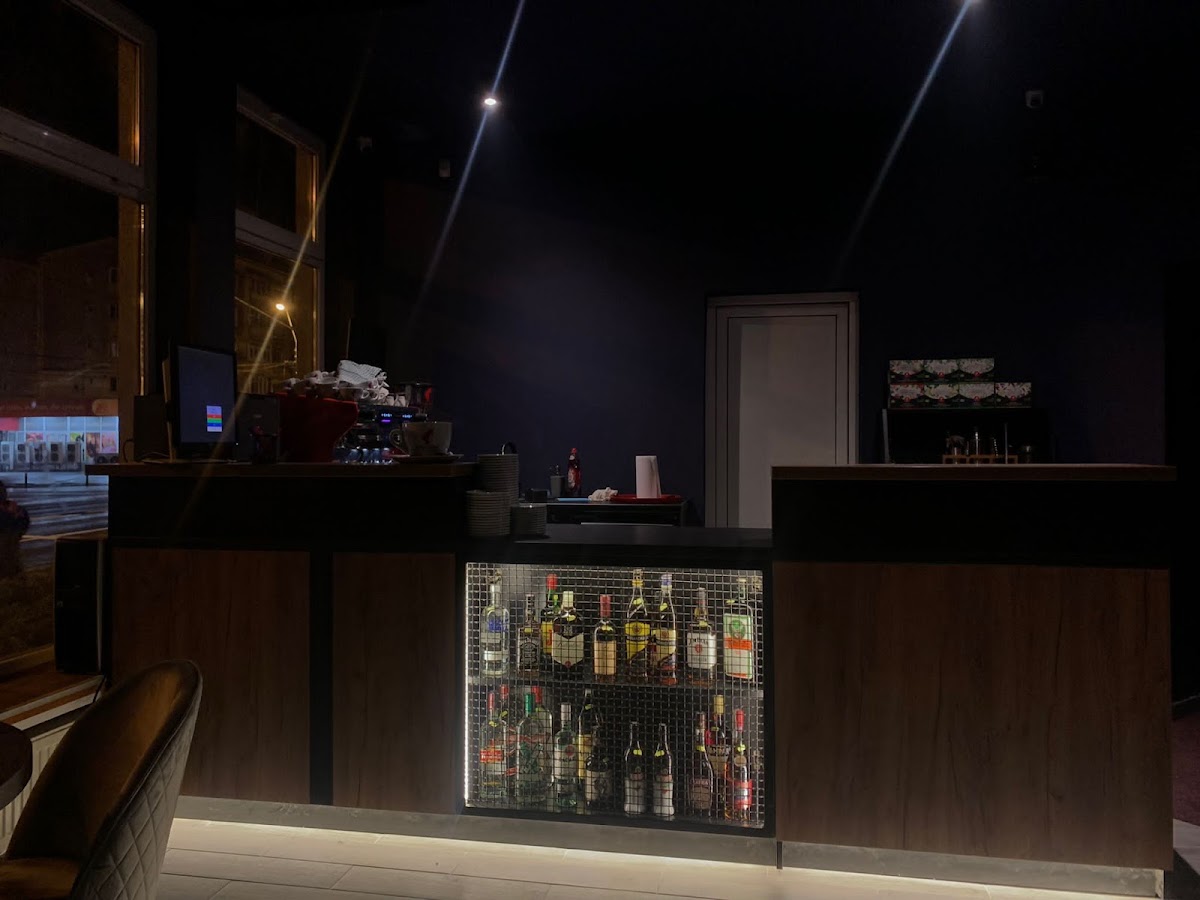 Never Old Cafe-Bar - foto 4