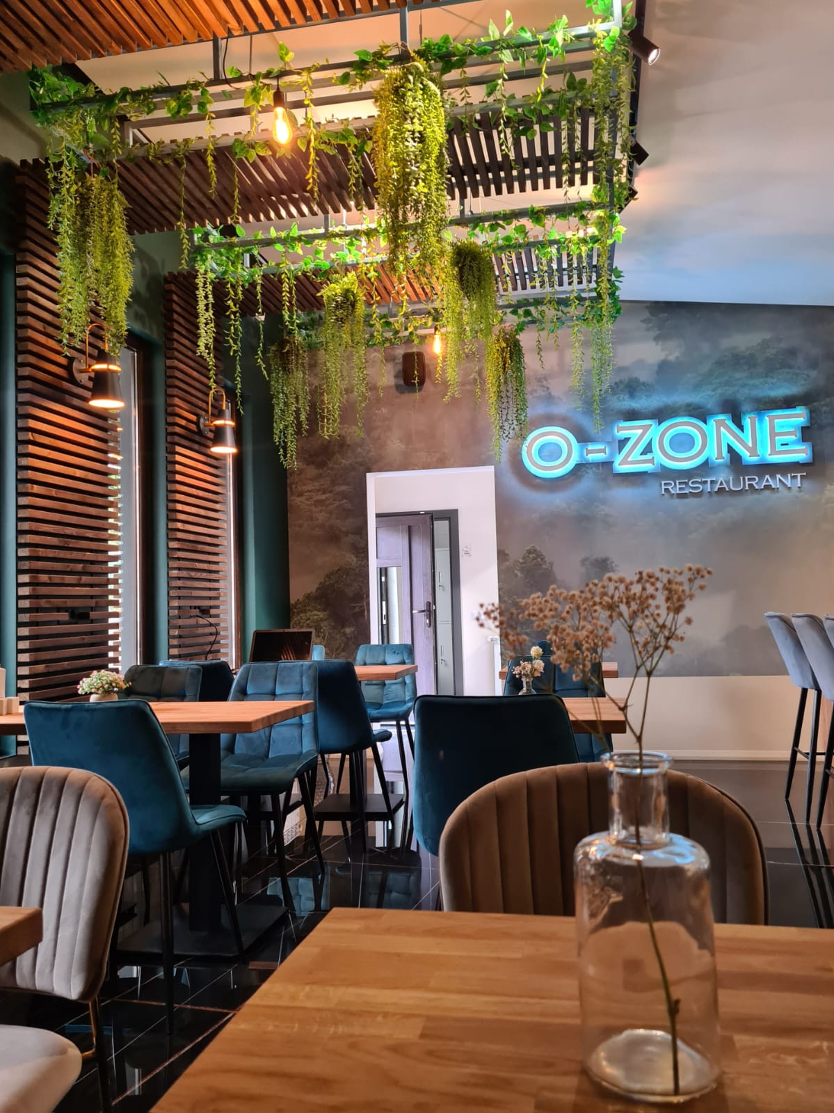 O-ZONE Restaurant - foto 5