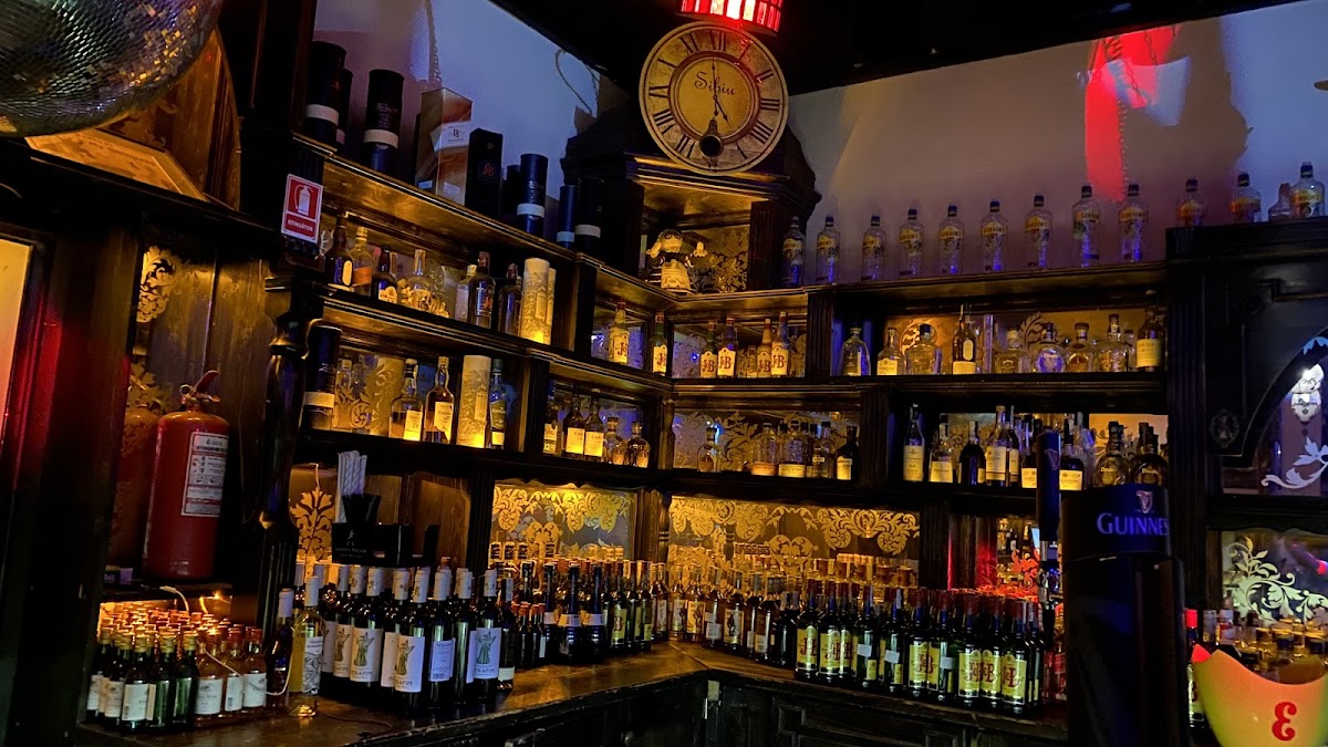 Oldies Pub