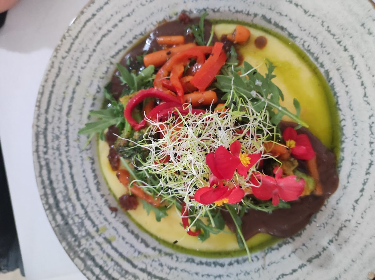 OLIVES Restaurant - foto 4