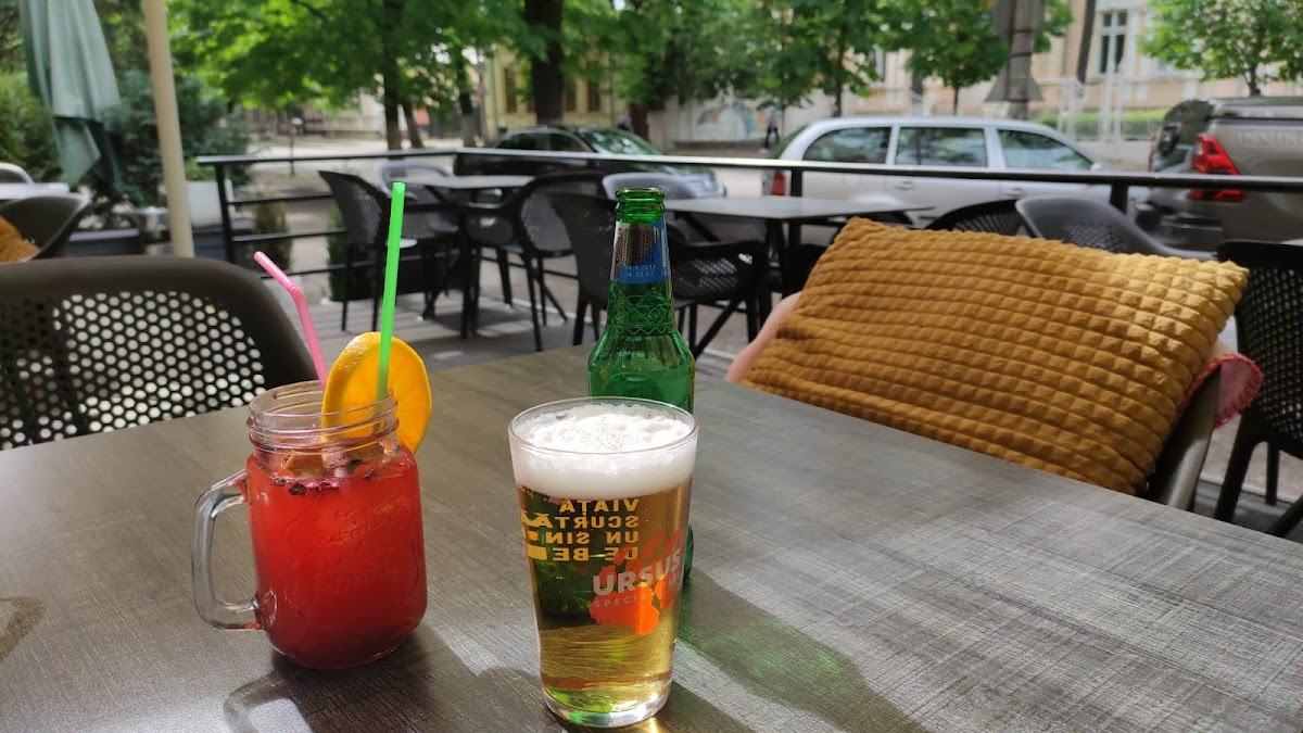 Oriental Bar & Lounge Buzău - foto 4