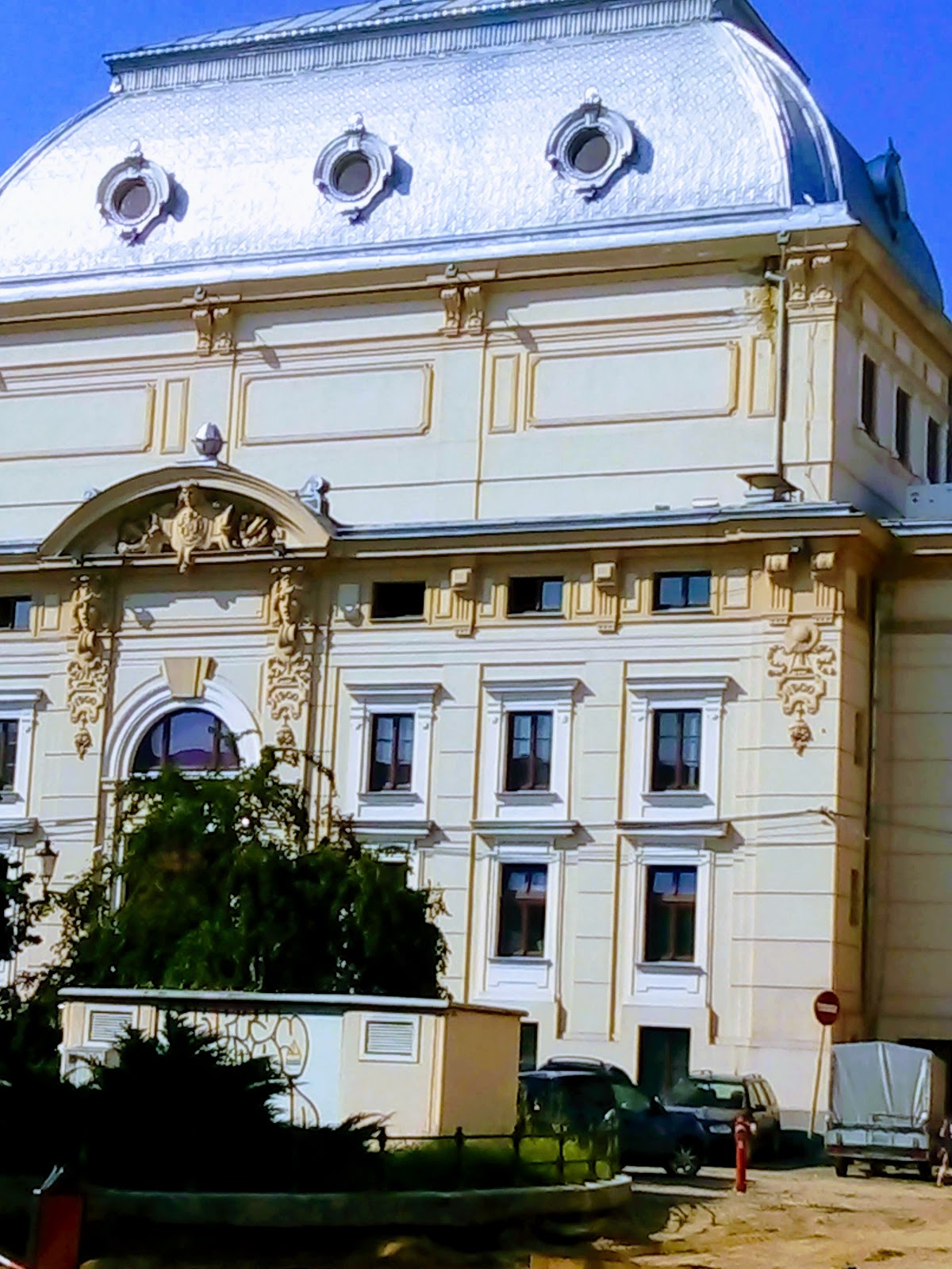 Adorján II Palace - foto 5